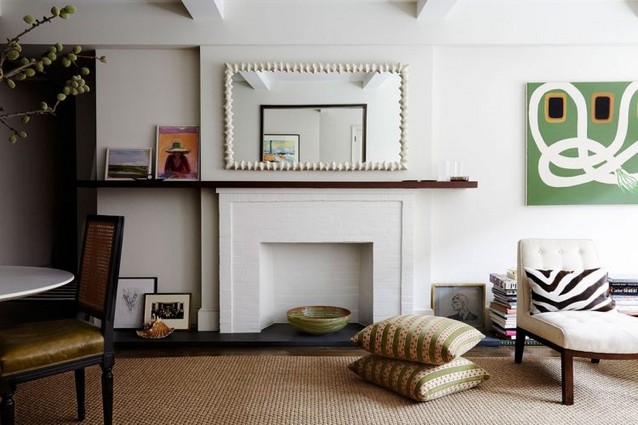 MID-CENTURY LIVING ROOM IN DESIGNER’S HOME