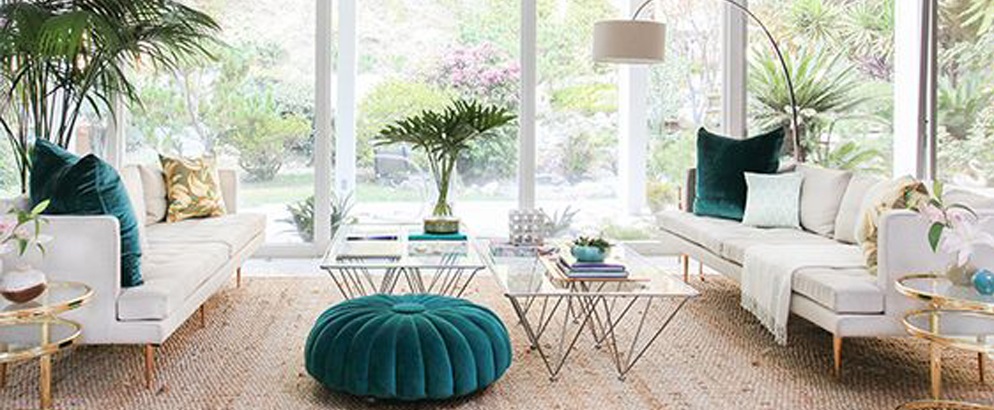 Spring decorating ideas in mid-century modern style | You can visit us at our website, www.sornixelvuta.pro and check our Pinterest @midcenturyblog to get more #MidCenturyModern inspiration.
