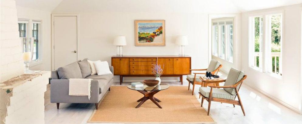 Redesigning a summer cottage with a mid-century style