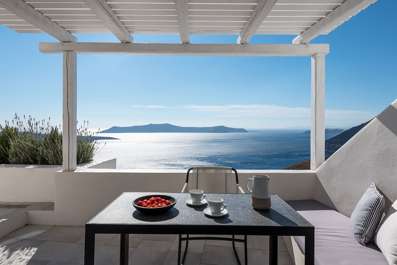 A Luxury Hotel in Santorini Revamped by Interior Design Laboratorium