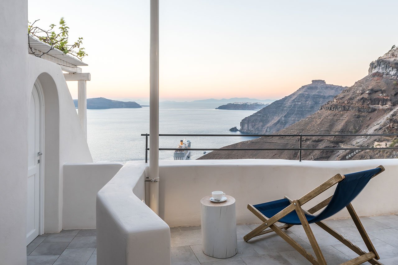 A Luxury Hotel in Santorini Revamped by Interior Design Laboratorium
