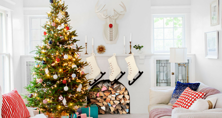 Stay Warm and Cozy with These Ideas on Christmas Decor for Mantels_9
