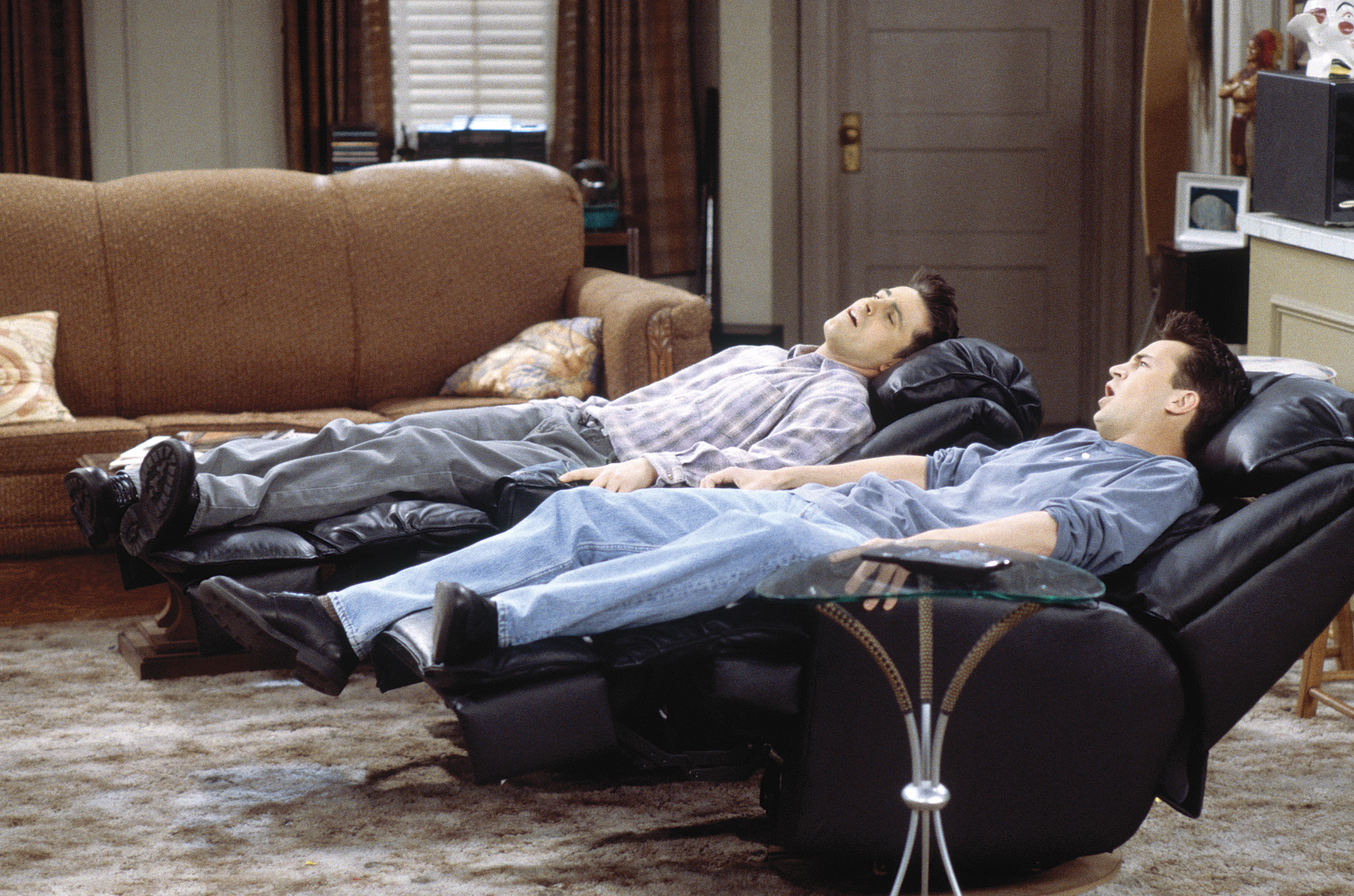 Friends-Reunion-Shop-The-Look-For-The-Most-Iconic-Interiors-On-The-Show_4