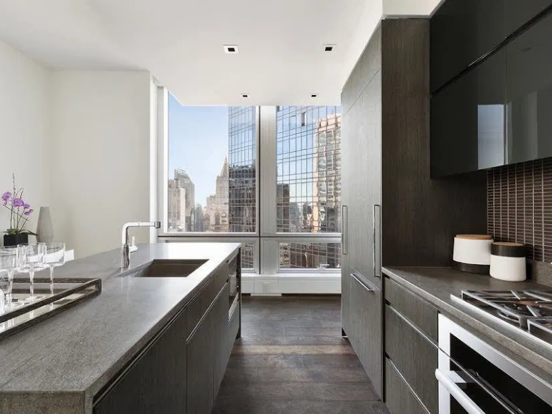 Oscars 2020 Nominees Show Us Their Incredible Homes!_7