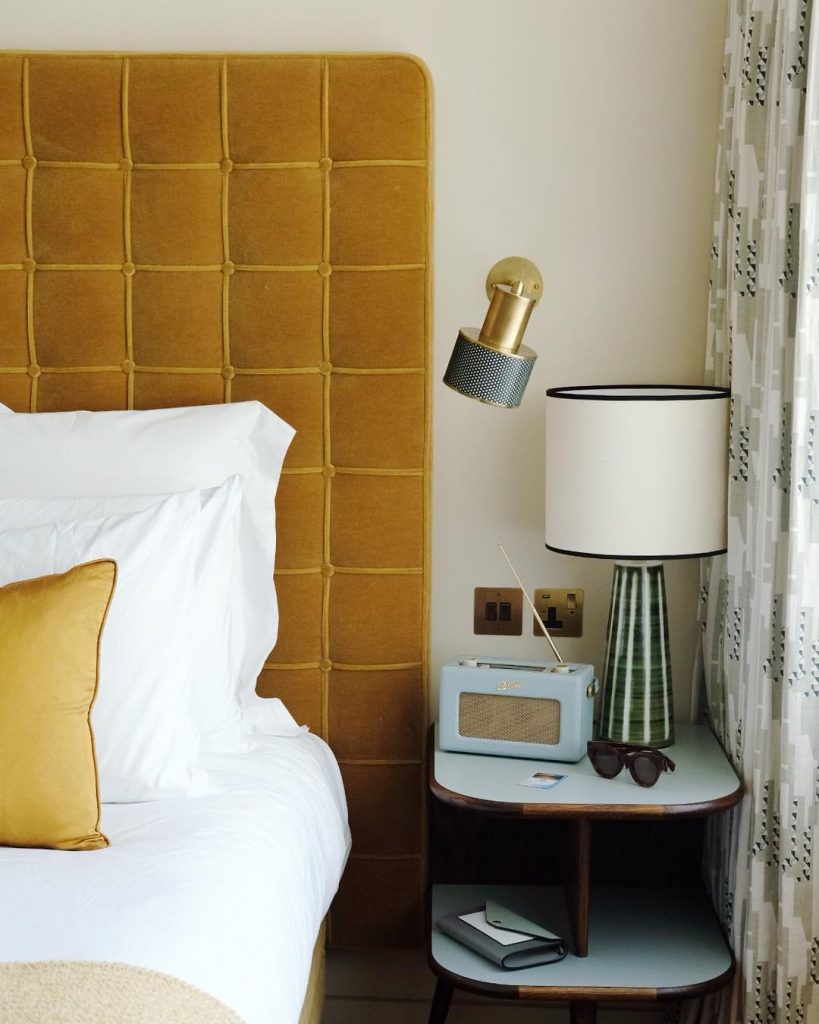 13 Yellow Bedrooms Perfect For A Happy Sunday Morning_12