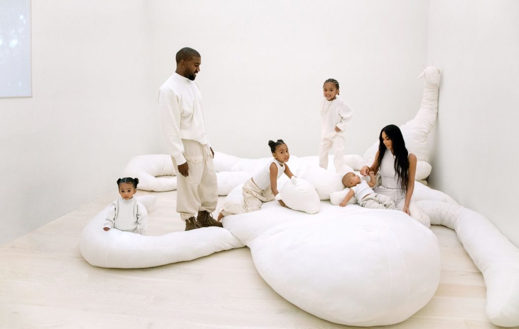 Get Inside Kim Kardashian & Kanye West’s Stunning Minimalist Home_1