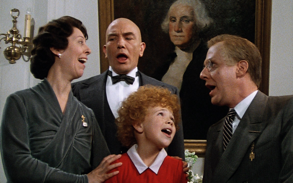 Vintage Movies For The Whole Family To Watch When Staying Home_4