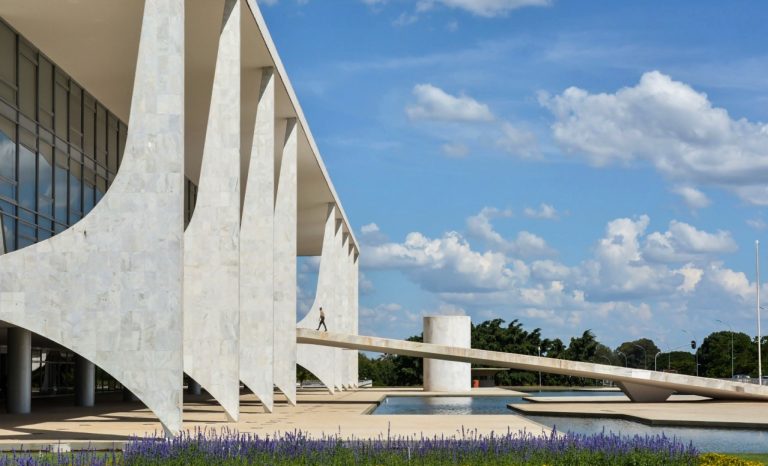 Carlo Donati's Collection Is A Tribute To Italian Architecture Icons!