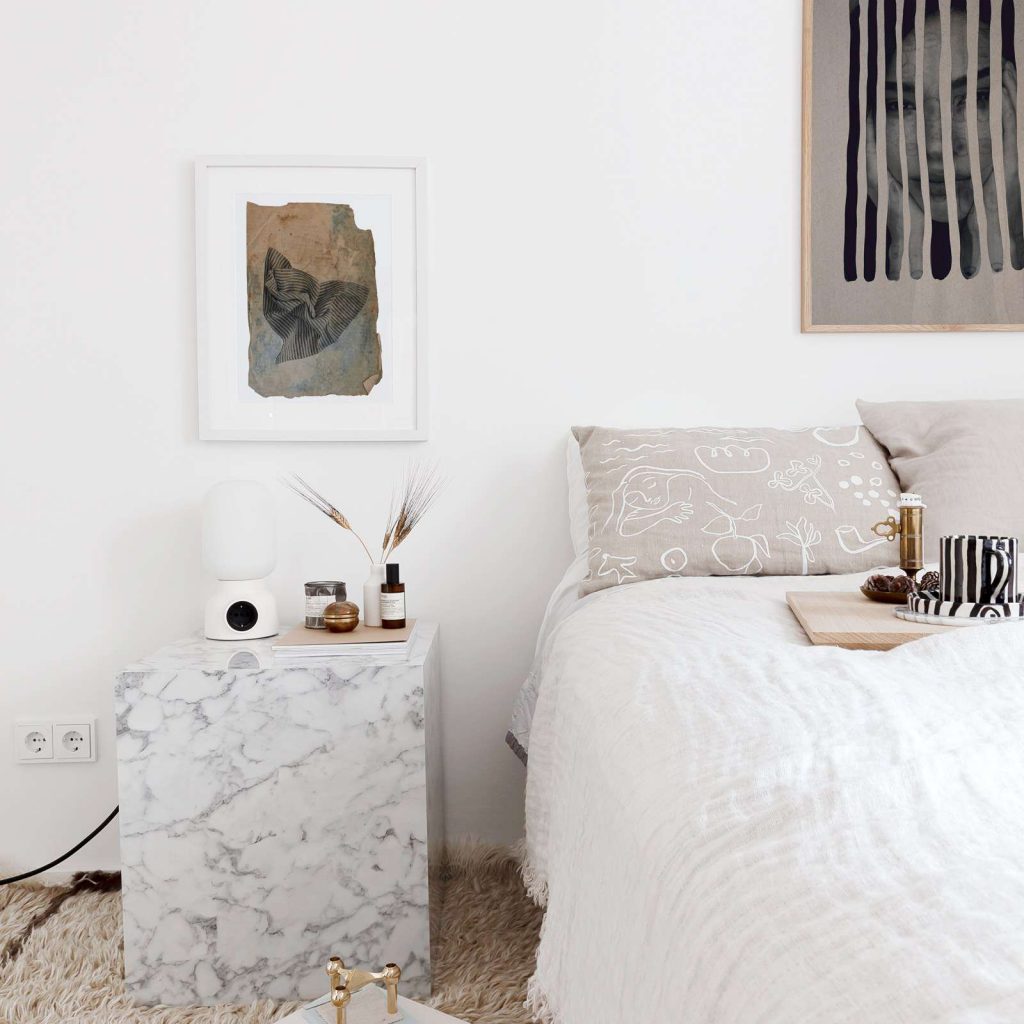 8 Nightstand Ideas To Perfect Your Bedroom Decor_1