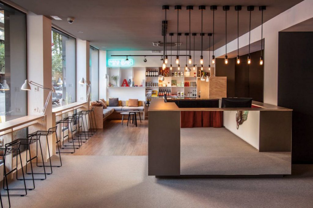 Avanluce A Studio, Showroom & Lighting Store In Barcelona_2