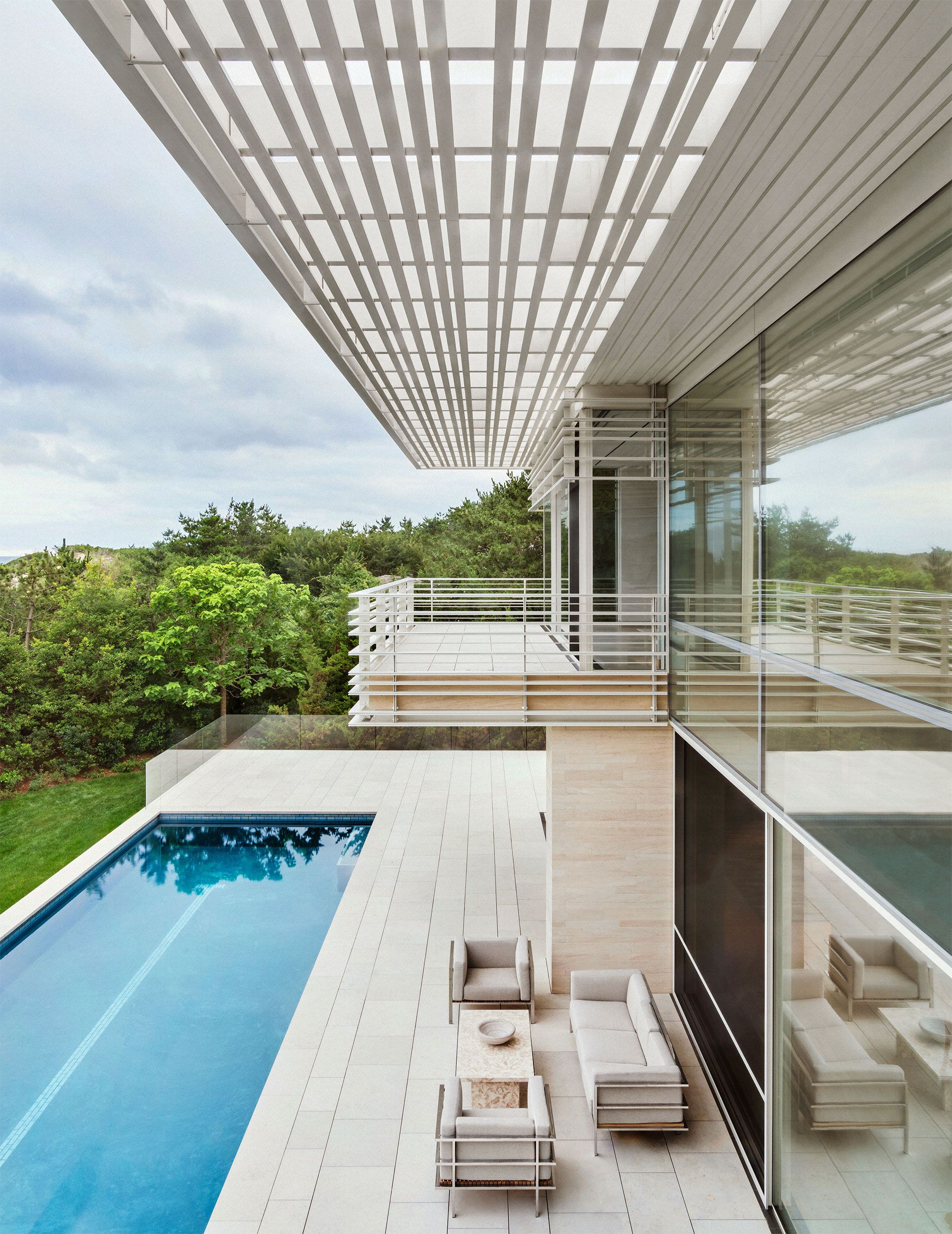 Architect Peter Marino Unveils A Stunning Private Home_5