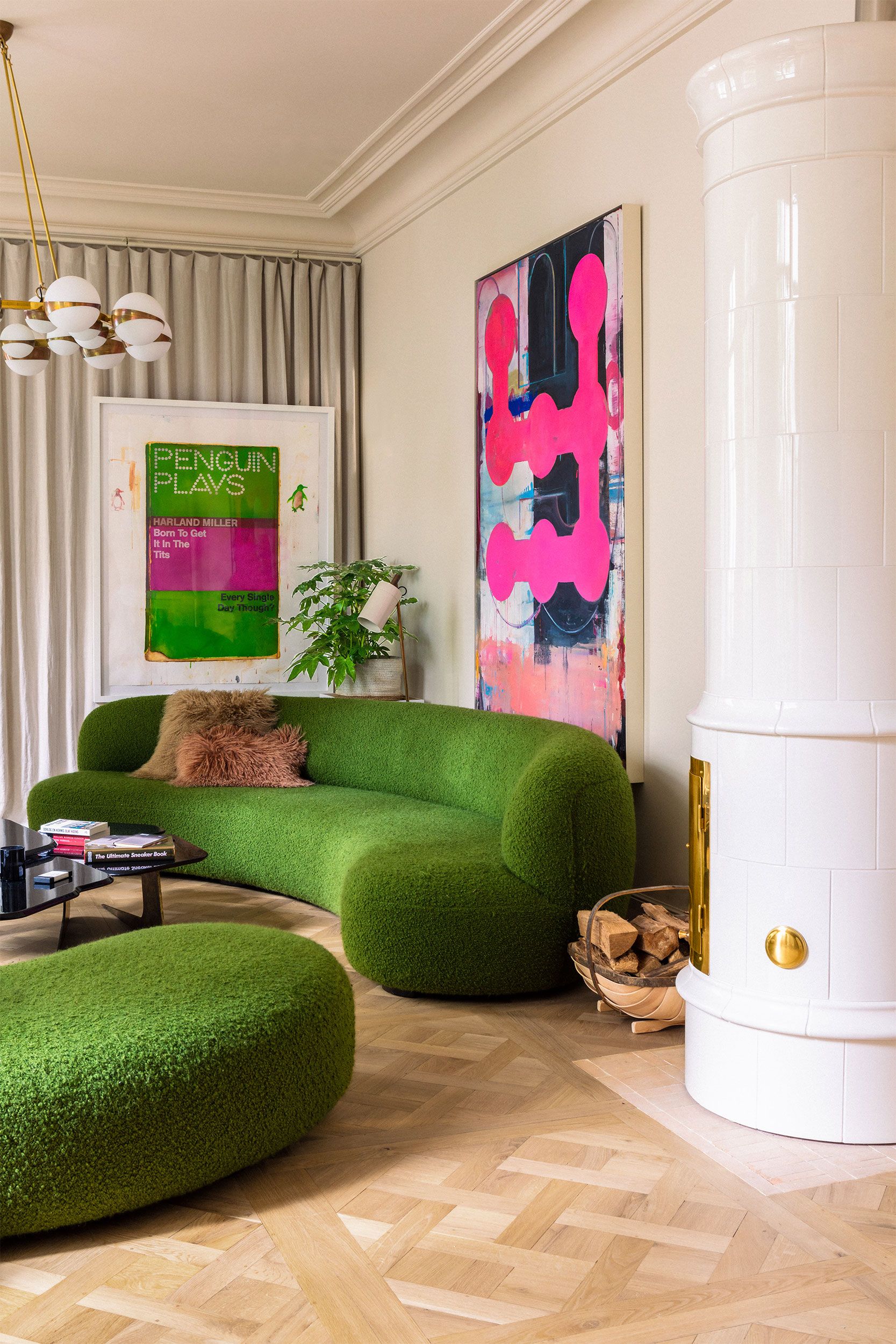 Design Experts Pick The 55 Best Living Room Color Ideas_17