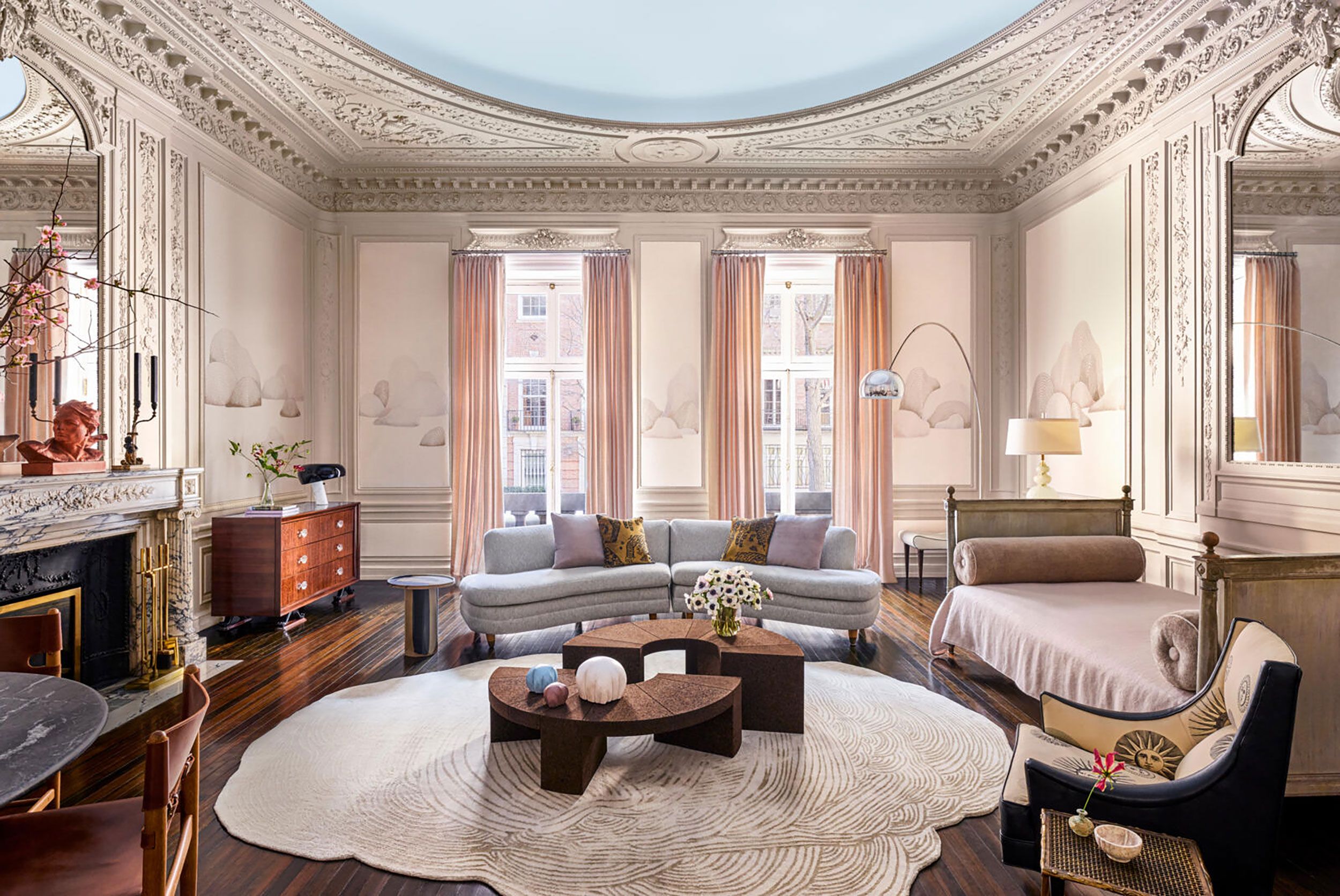 Design Experts Pick The 55 Best Living Room Color Ideas_29