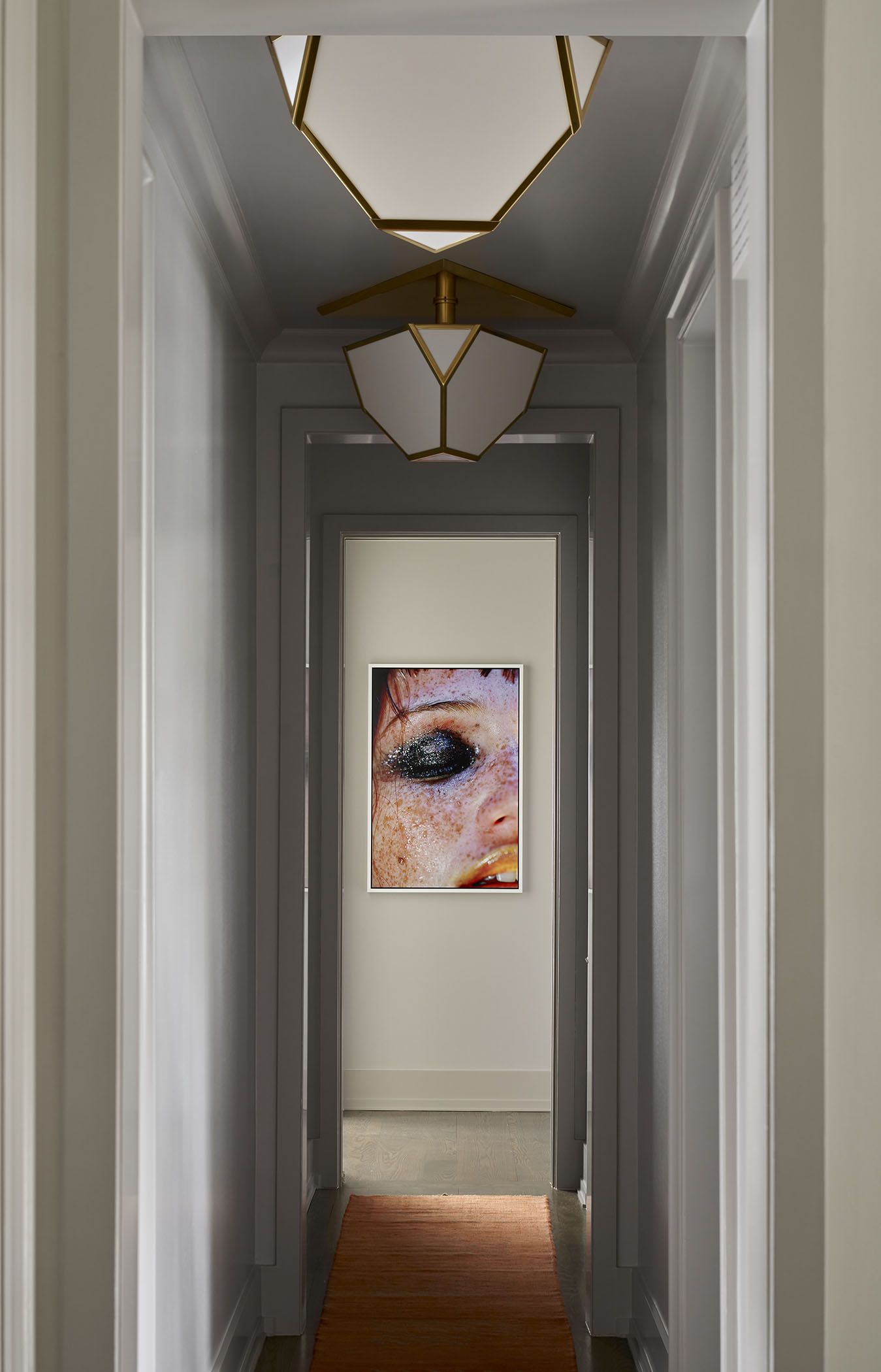 11 Hallway Decor Ideas Worth Narrowing In On_7