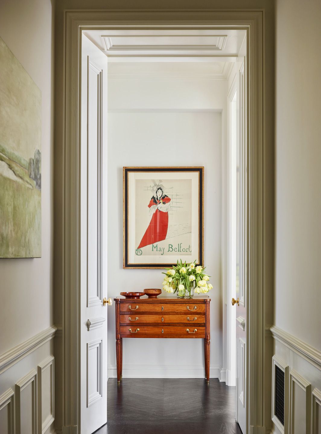 20 Entryway Table Ideas For A Warm Welcome Into Your Home_14