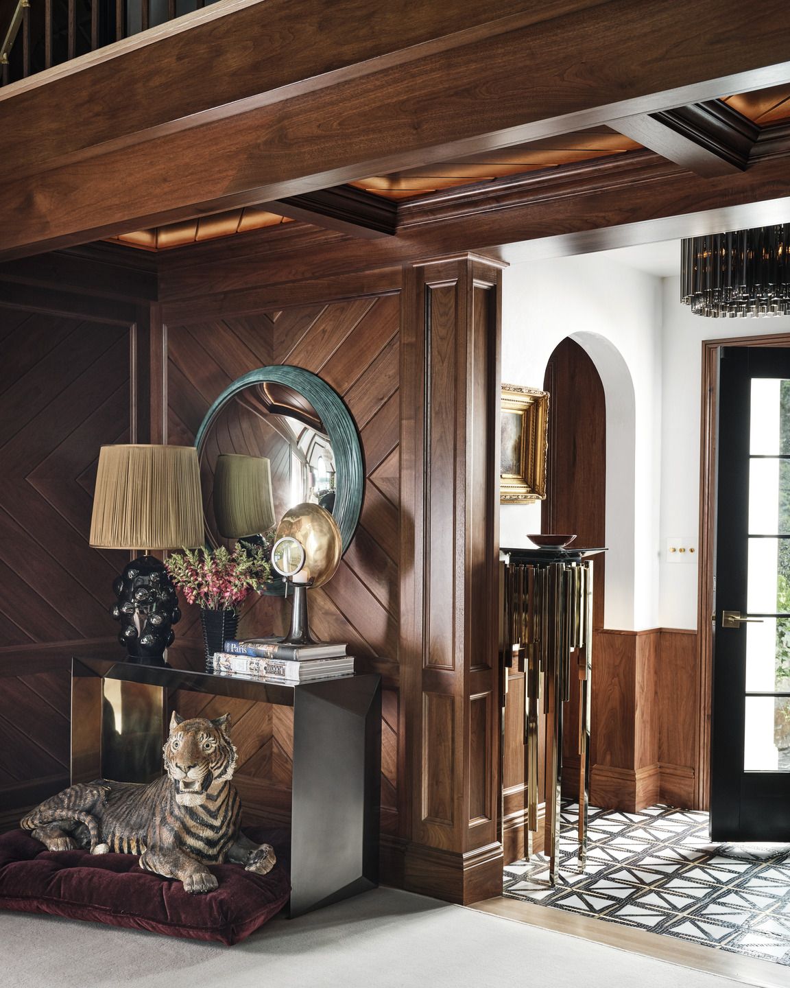 20 Entryway Table Ideas For A Warm Welcome Into Your Home_20