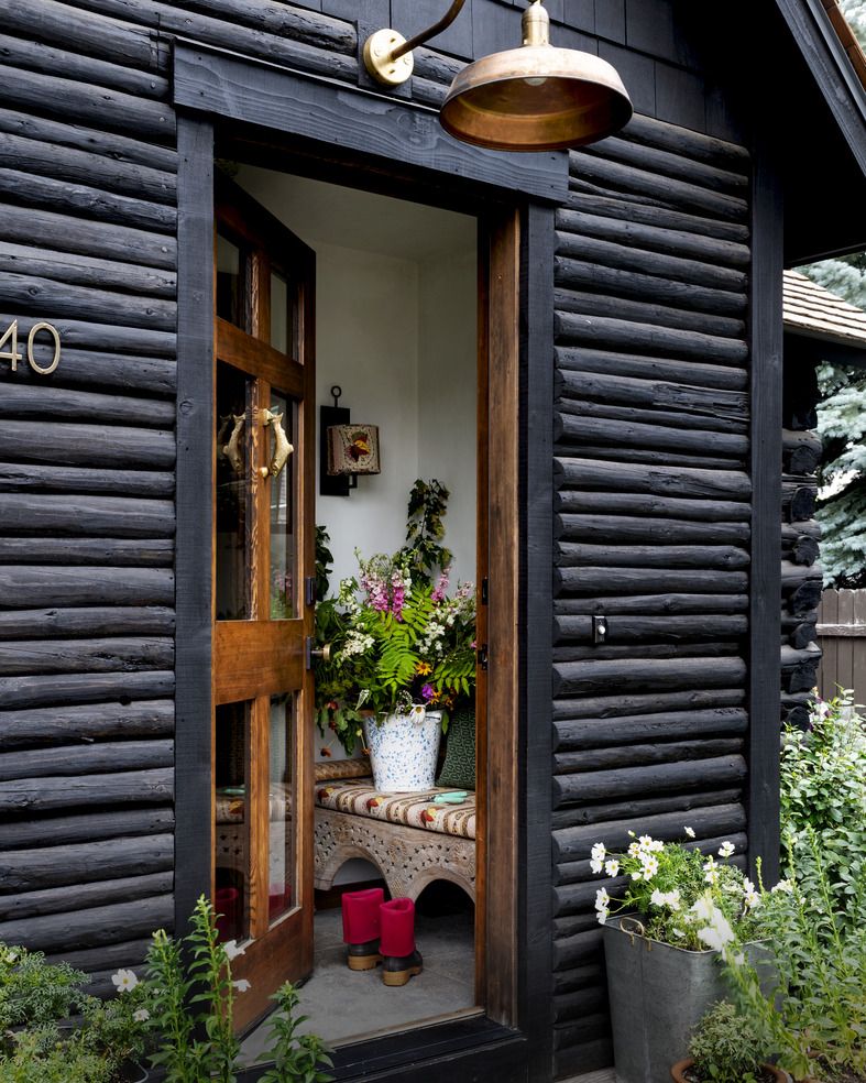 20 Entryway Table Ideas For A Warm Welcome Into Your Home_7