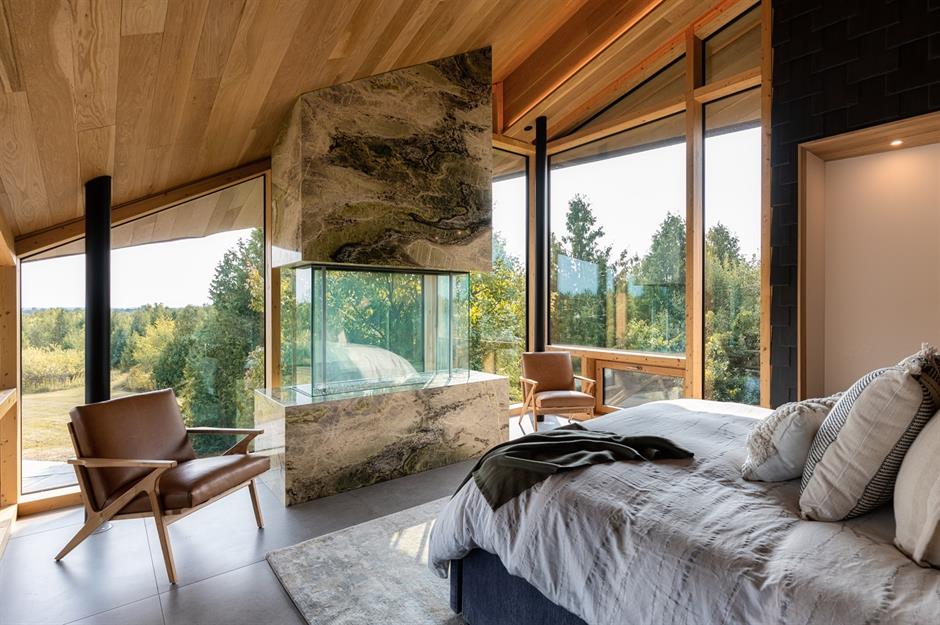 The World's Most Spectacular Modern Homes_16