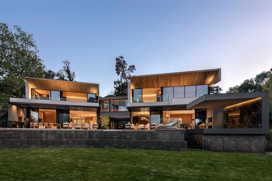 The World's Most Spectacular Modern Homes_20
