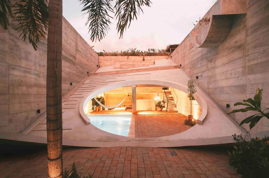 The World's Most Spectacular Modern Homes_7