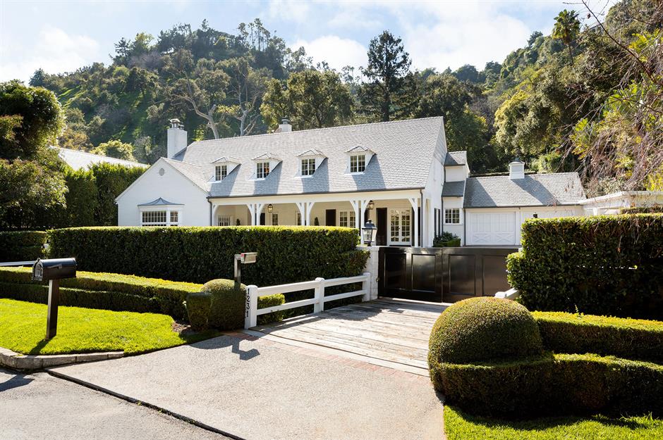 Hollywood Homes Of The Rich And Famous_15