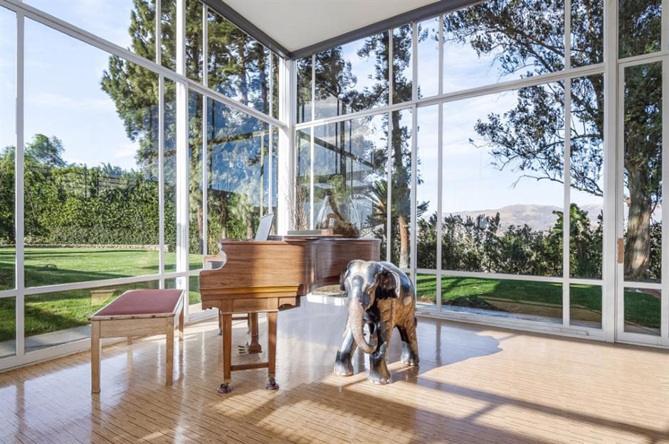 Hollywood Homes Of The Rich And Famous_20