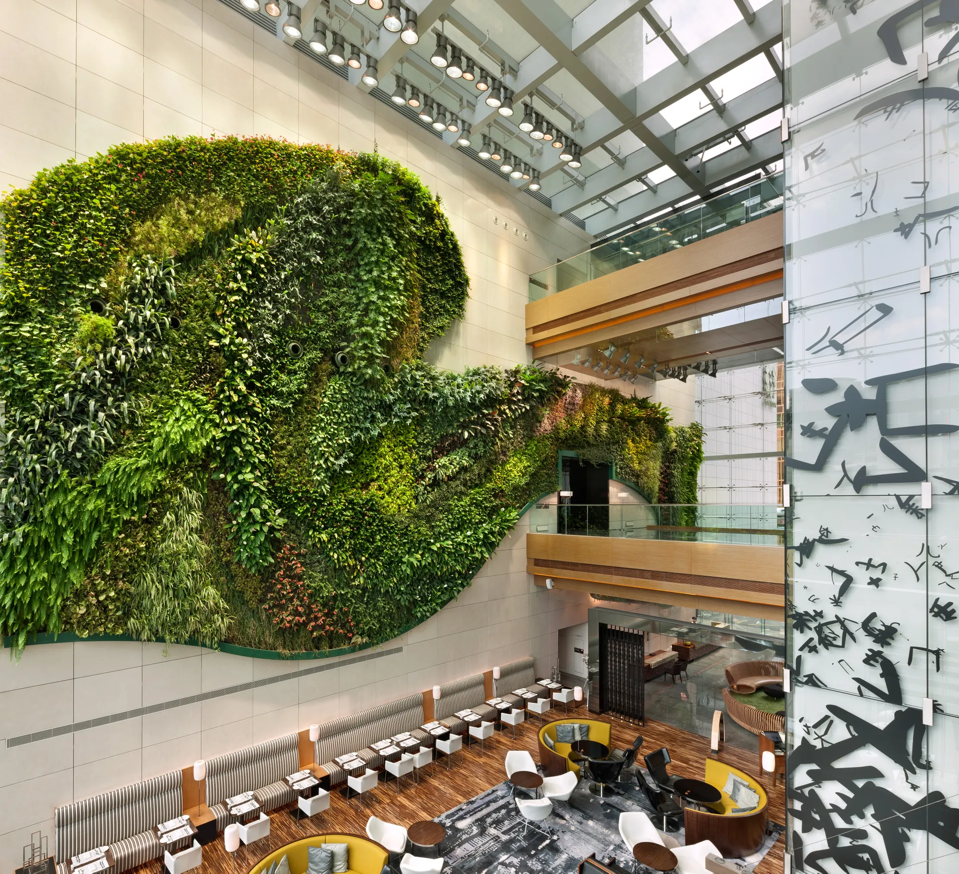 The 29 Most Stunning Hotel Lobbies In The World_9
