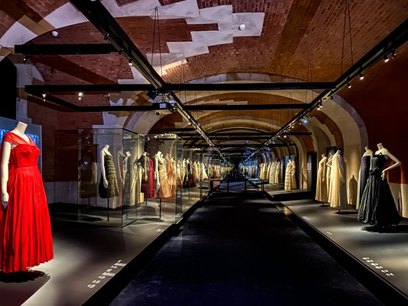 Top Art Galleries in Paris A Cultural Dive into Luxury_6